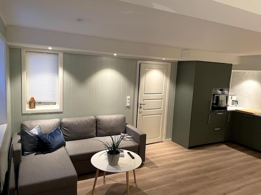 Lofoten - New Apartment, Close To Airport. Leknes Εξωτερικό φωτογραφία